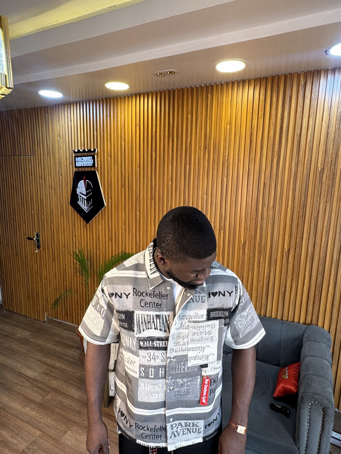 Metro Noir Monochrome Tapestry Statement Shirt - Image 2